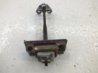 Ограничитель двери задний правый Mazda Millenia 2000 TA5P KL T00172270D Б/У