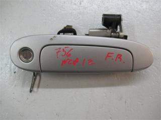 Фото запчасти ручка двери передняя правая Toyota Platz 2001 Б/У запчасть Запчасть ручка двери передняя правая Toyota Platz 2001