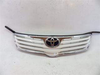 Решетка радиатора передняя Toyota Avensis 2012