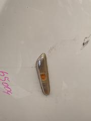 Запчасть поворотник в крыле левый BMW 5-SERIES 2006