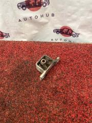 Подушка двигателя HONDA Stream 2002