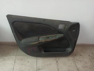 Обшивка дверей передняя левая TOYOTA AVENSIS 2002