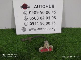 Запчасть поворотник в крыле передний правый TOYOTA Wish 2004