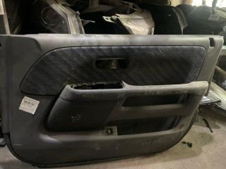 Обшивка дверей передняя правая HONDA CR-V 2005