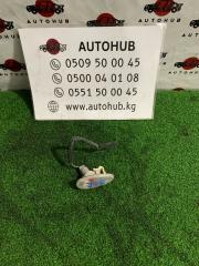Запчасть поворотник в крыле правый Mitsubishi Chariot 2001