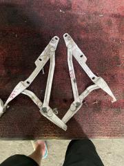 Фото запчасти петля Audi A6 1995 Б/У запчасть Запчасть петля Audi A6 1995