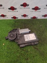 Фото запчасти мотор стеклоподъемника задний правый Audi A4 2003 Б/У запчасть Запчасть мотор стеклоподъемника задний правый Audi A4 2003