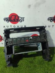 Центральная консоль Audi 100 1992