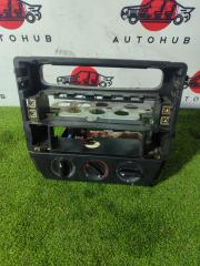 Центральная консоль Audi 100 1992