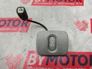 Запчасть кнопка открывания люка Nissan Qashqai 2010