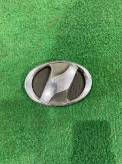 Эмблема Toyota Avensis 2006 контрактная Эмблема Toyota Avensis 2006