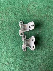 Крепление двери переднее правое Hyundai GETZ 2004