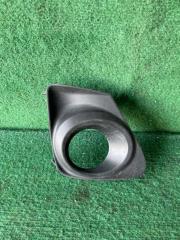 Накладка противотуманной фары правая Toyota Corolla 2012 контрактная Накладка противотуманной фары правая Toyota Corolla 2012