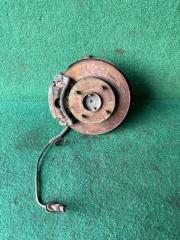 Ступица передняя правая Nissan Serena 1993