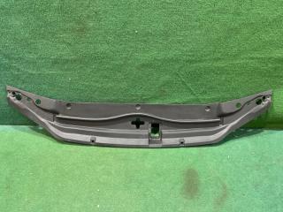 Накладка замка капота Toyota Land Cruiser 2016 новая Накладка замка капота Toyota Land Cruiser 2016