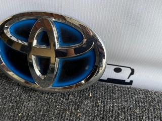 Эмблема Toyota Aqua NHP10 1NZFXE