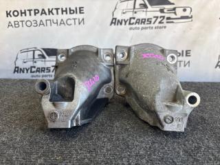 Запчасть кронштейн опоры двигателя Toyota Progres 2003
