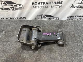 Рычаг Nissan Skyline 1990
