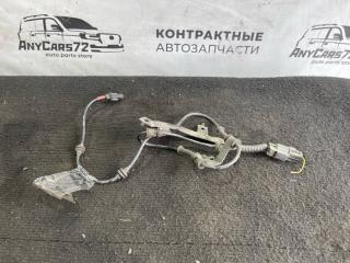 Запчасть датчик abs передний правый Hyundai i20 2012