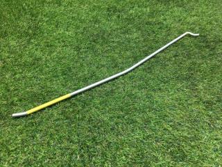 Держатель пола багажника задний Porsche Cayenne 2006г [105]