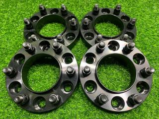 Запчасть проставки колесные (ступичные) 6x139 Land Cruiser 300 Infiniti QX80 Lexus LX600