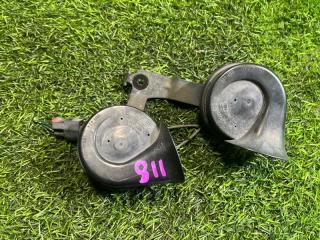 Запчасть сигнал звуковой hella 400hz/500hz Infiniti QX56 2005г [118]