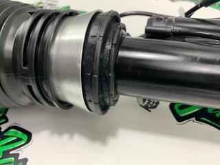 Амортизатор передний правый ML-Class GL-Class 2011-2015г W166