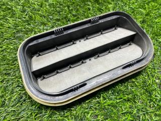 Решетка вентиляции задняя правая Porsche Cayenne 957 M5501