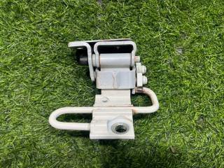 Петли двери задние левые Porsche Cayenne 2008г [088]