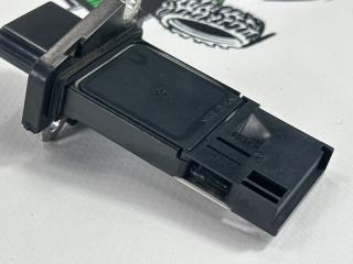 Датчик массового расхода воздуха Infiniti QX56 2005г [158]