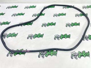 Уплотнительная резинка двери задняя левая Infiniti FX50s 2008г [153]