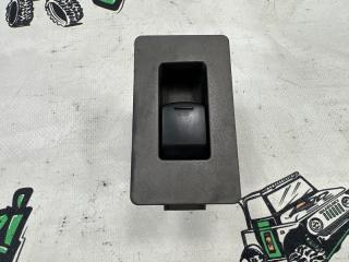 Кнопка стеклоподъемника задняя Infiniti QX56 2004г [163]