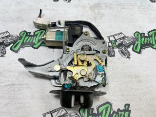 Замок двери багажника Infiniti QX56 2004г [172]