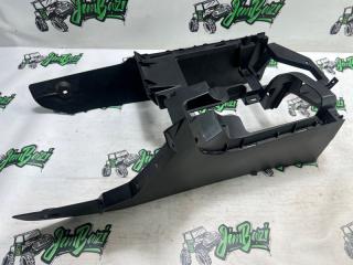 Запчасть центральная консоль Toyota Tundra 2007г [174]