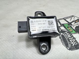 Запчасть датчик удара передний правый Mercedes Benz ML63AMG 2008г [175]