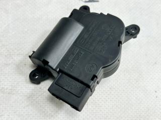 Сервопривод печки Volkswagen Touareg 2007г [195]