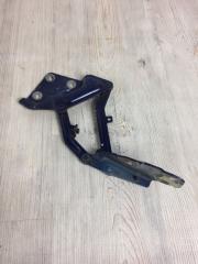 Петля капота передняя правая VW Touareg 2003-2010
