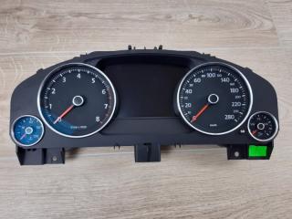Щиток приборов VW Touareg 2 2010 - 2018
