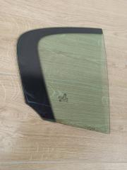 Стекло двери заднее правое VW Passat B6 2006-2011