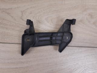 Запчасть кронштейн правый Audi A4 2007-2015