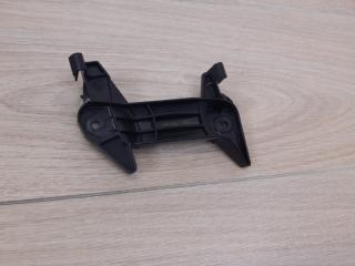 Запчасть кронштейн левый Audi A4 2010 - 2018