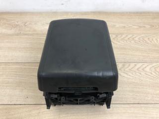 Подлокотник передний VW Touareg 2003-2010