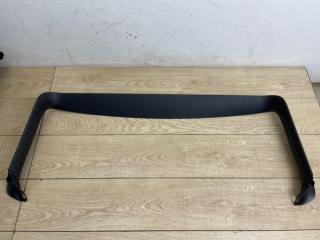 Обшивка двери багажника VW Touareg 2010-2014