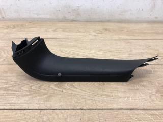 Обшивка двери багажника правая VW Tiguan 2008-2018