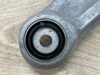 Рычаг подвески поперечный верхний задний правый Q7 2015- 4M