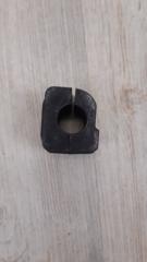 Запчасть резинка стабилизатора передняя левая VW Passat 1989-1994