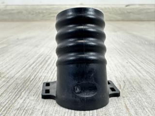 Запчасть трубка системы вентиляции VW Touareg 2 2010-2018