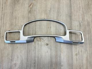 Накладка приборной панели передняя левая VW Touareg 2 2010-2018