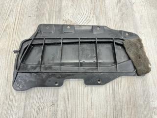 Запчасть накладка VW Touareg 2003-2010