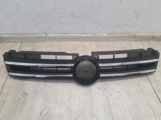 Решетка радиатора без значка VW Touareg NF 2010-2014
